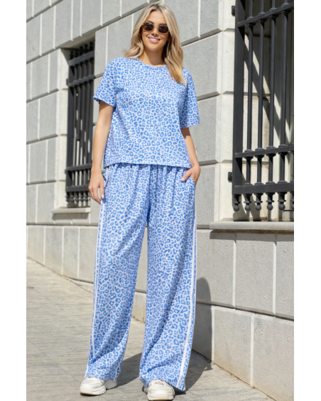 Women's Oversize Leopard Tracksuit Set with Side Stripe
