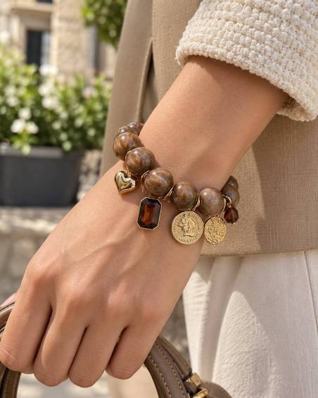 Καφέ Κοκάλινο Βραχιόλι με Charms | P&T DailyFashion