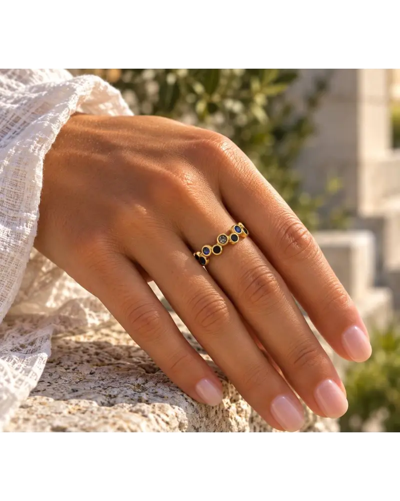 Χρυσό Ατσάλινο Δαχτυλίδι με Μπλε Πέτρες | P&T DailyFashion