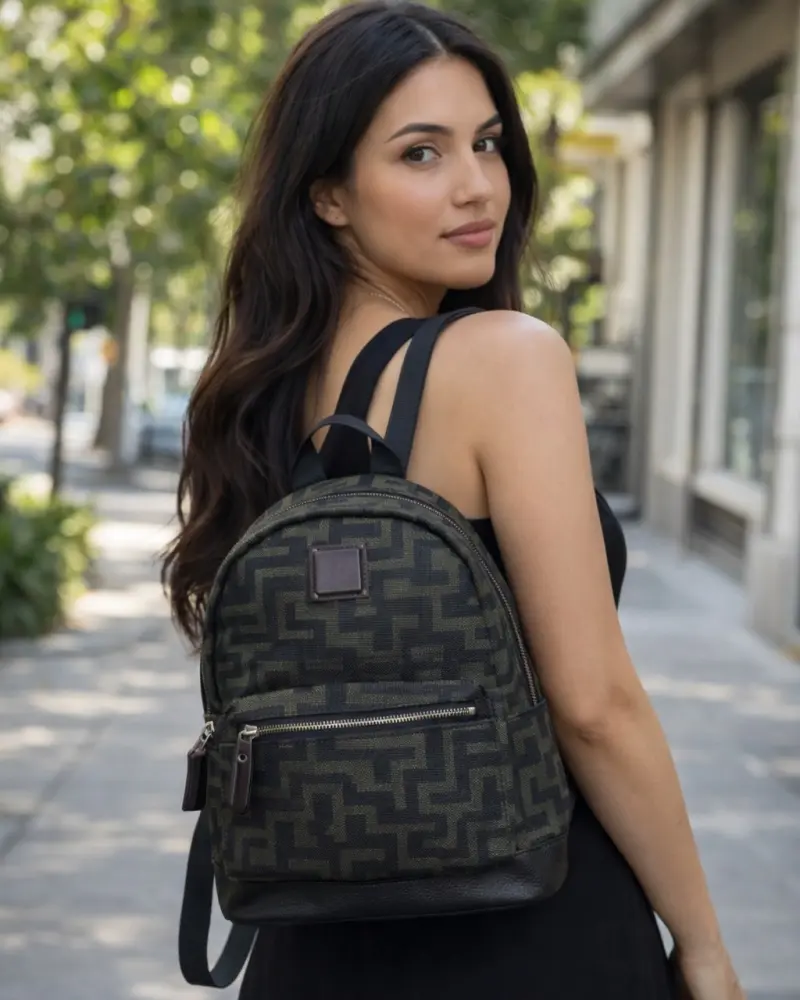 Backpack με Μοτίβο Μαιάνδρου