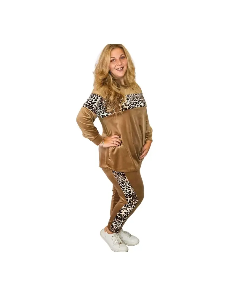 Βελουτέ σετ με animal print λεπτομέρειες